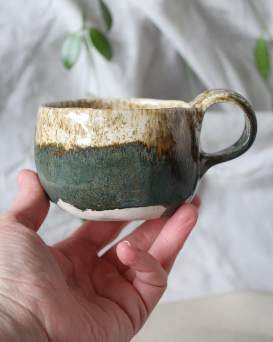 Two-coloured natural looking cup *seconds*