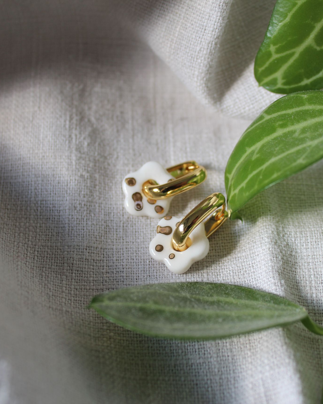Porcelain Flower Earrings - White