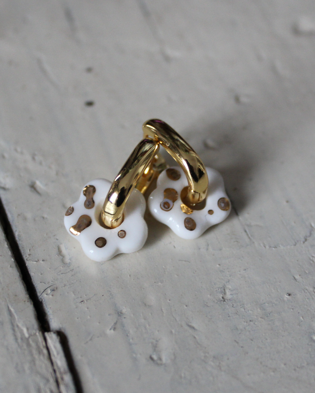 Porcelain Flower Earrings - White